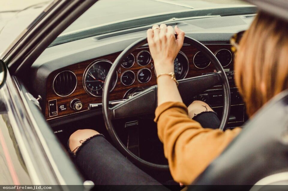 سيارات للإيجار اليومي سائق